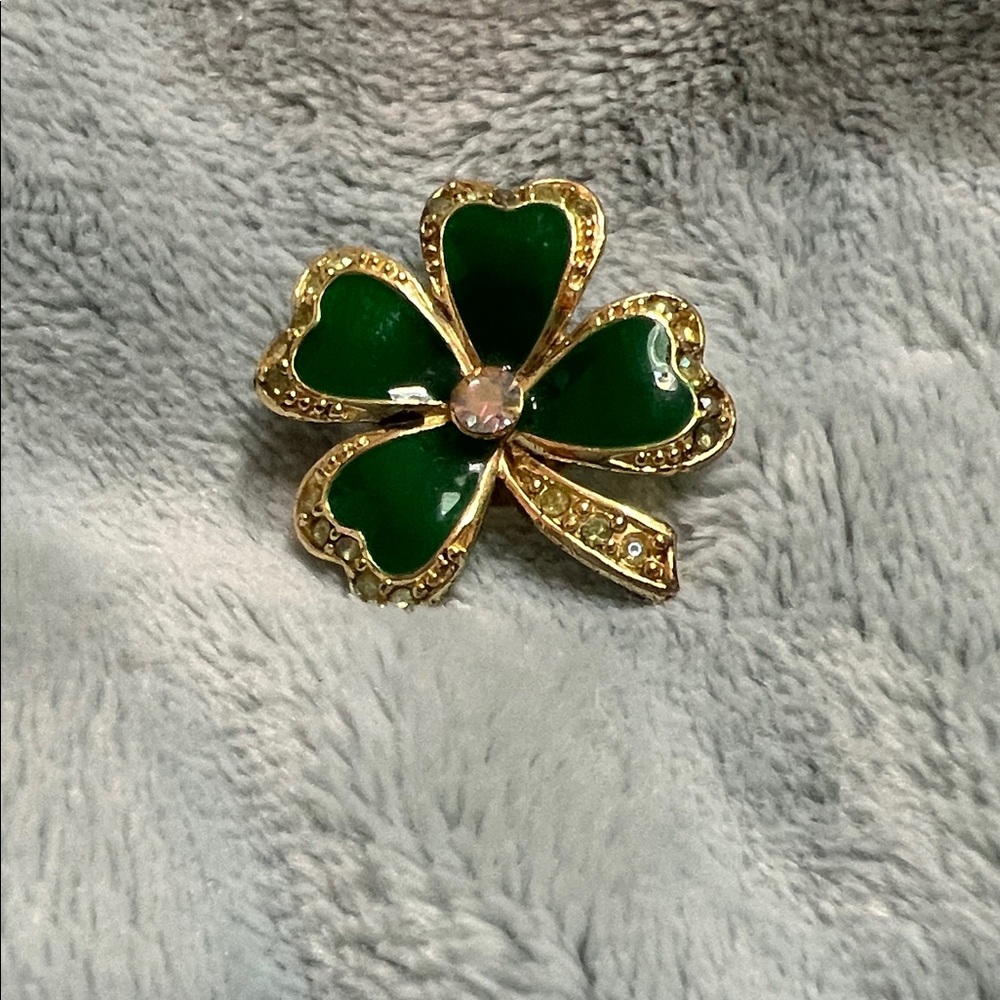 Elegant Gold and Green Clover Brooch